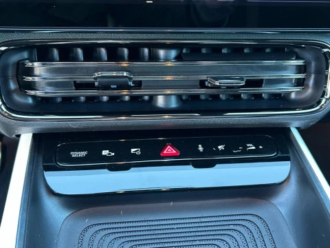 Mercedes-Benz CLA  250+ con tecnologia EQ