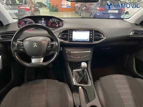 Peugeot 308 1.2 PureTech SANDS Active 96 kW (130 CV)