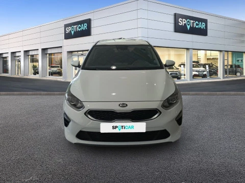 Kia Ceed 1.0 T-GDi 88kW (120CV) Drive Kia Ceed 1.0 T-GDi 88kW (120CV) Drive