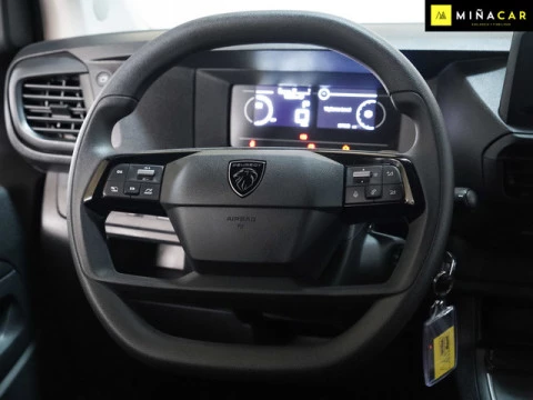 Peugeot Expert Combi BlueHDi 180 S&S Long EAT8 132 kW (180 CV)