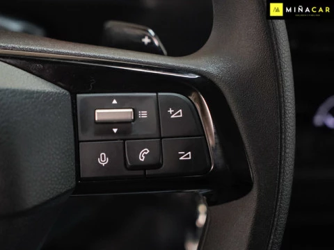 Peugeot Expert Combi BlueHDi 180 S&S Long EAT8 132 kW (180 CV)