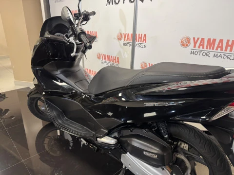 Honda PCX 125 NEGRO