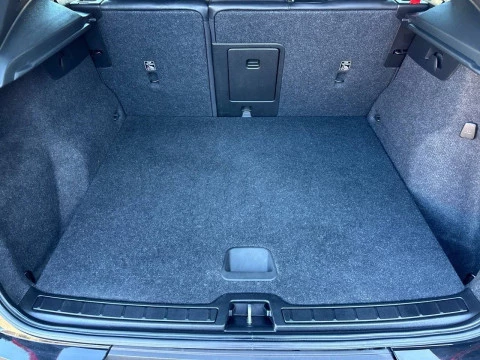 Volvo XC40 1.5 T4 Twin Recharge R-Design Auto