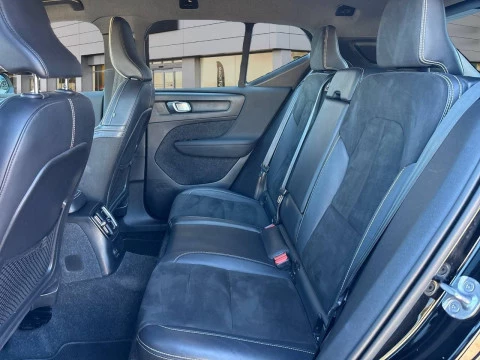 Volvo XC40 1.5 T4 Twin Recharge R-Design Auto