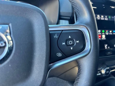 Volvo XC40 1.5 T4 Twin Recharge R-Design Auto