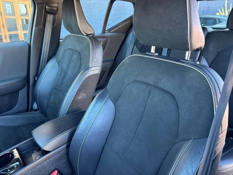 Volvo XC40 1.5 T4 Twin Recharge R-Design Auto