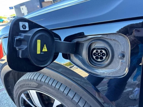 Volvo XC40 1.5 T4 Twin Recharge R-Design Auto