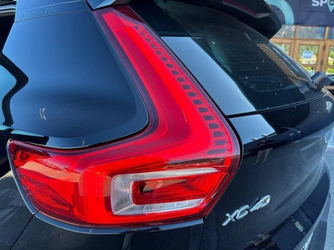 Volvo XC40 1.5 T4 Twin Recharge R-Design Auto