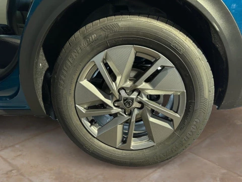 Peugeot 408 408 Allure HYBRID 145 eDCS6