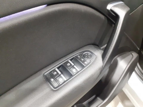 Renault Captur   TCe Zen 67kW