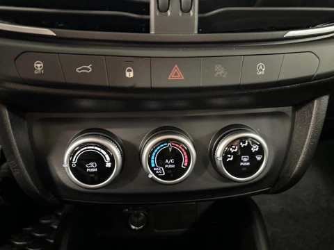 Fiat Tipo Sedán Diésel MT 1.6 95kW (130CV)