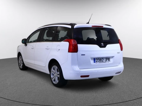 Peugeot 5008 1.2 PURETECH 96KW S&S STYLE 5P 7 PLAZAS