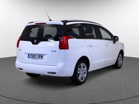 Peugeot 5008 1.2 PURETECH 96KW S&S STYLE 5P 7 PLAZAS