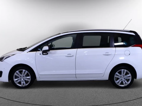 Peugeot 5008 1.2 PURETECH 96KW S&S STYLE 5P 7 PLAZAS