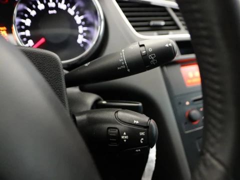 Peugeot 5008 1.2 PURETECH 96KW S&S STYLE 5P 7 PLAZAS