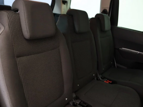 Peugeot 5008 1.2 PURETECH 96KW S&S STYLE 5P 7 PLAZAS