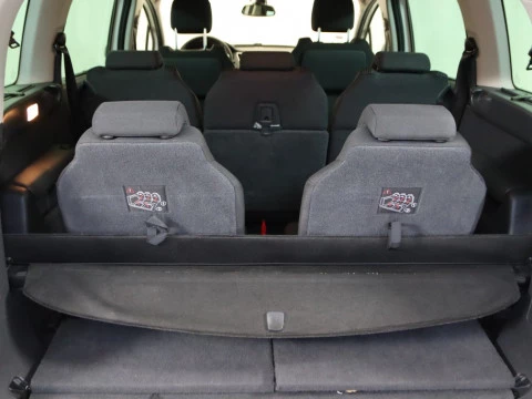 Peugeot 5008 1.2 PURETECH 96KW S&S STYLE 5P 7 PLAZAS