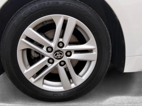 Toyota Corolla Touring Sports 125H Active Tech E-CVT 90 kW (122 CV)