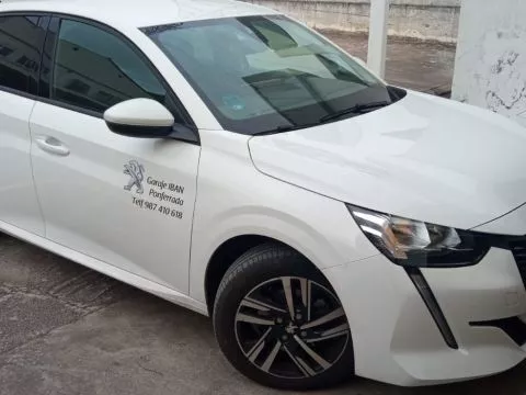 Peugeot 208 PureTech 73kW (100CV) Allure Peugeot 208 PureTech 73kW (100CV) Allure