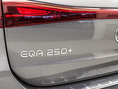 Mercedes-Benz EQA 250+