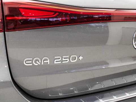 Mercedes-Benz EQA 250+