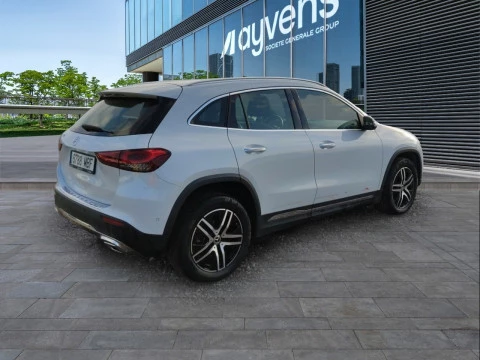Mercedes-Benz GLA GLA 200 D