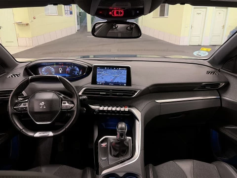 Peugeot 5008 PureTech 130 SANDS GT 96 kW (130 CV)