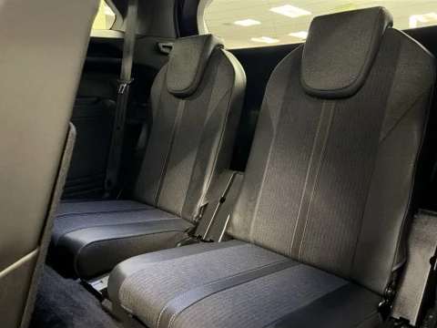 Peugeot 5008 PureTech 130 SANDS GT 96 kW (130 CV)