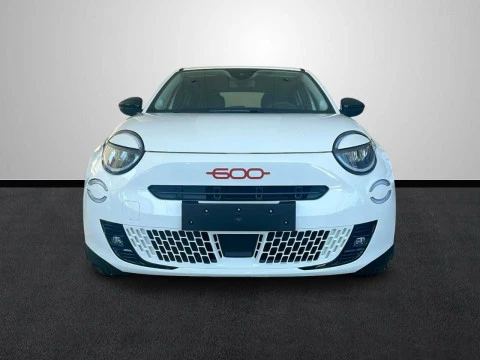 Fiat 600 600e RED 54kwh 115kw (156cv)