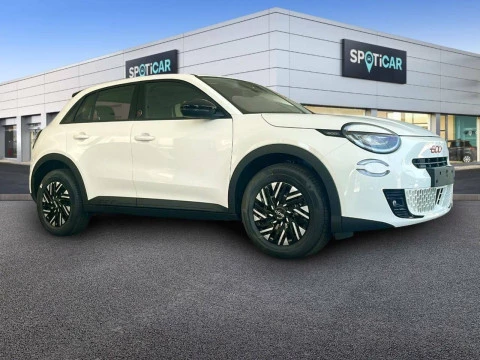 Fiat 600 600e RED 54kwh 115kw (156cv)