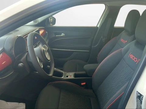 Fiat 600 600e RED 54kwh 115kw (156cv)