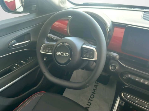 Fiat 600 600e RED 54kwh 115kw (156cv)