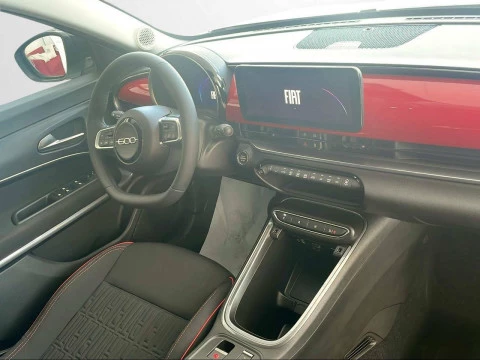 Fiat 600 600e RED 54kwh 115kw (156cv)