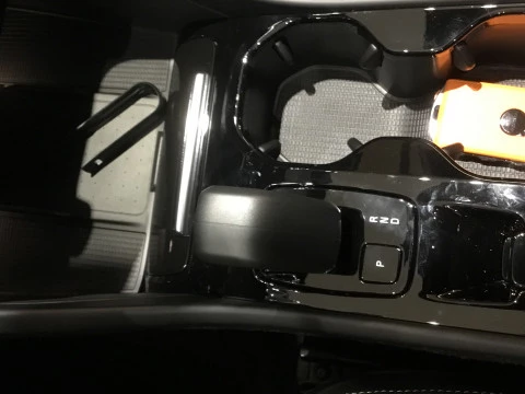 Volvo XC40 XC40 PLUS B3 MILD HYBRID GASOLINA