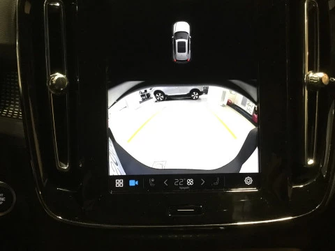 Volvo XC40 XC40 PLUS B3 MILD HYBRID GASOLINA
