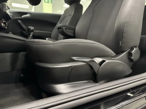 Audi A1 Attraction 1.2 TFSI 63 kW (86 CV)