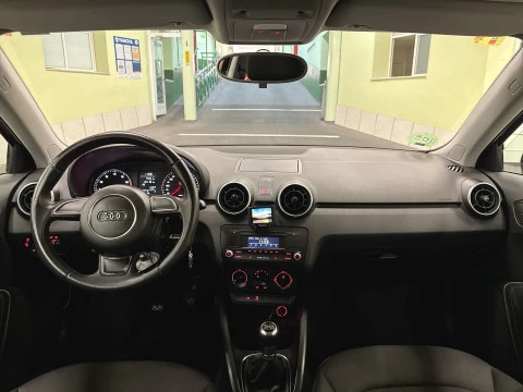 Audi A1 Attraction 1.2 TFSI 63 kW (86 CV)