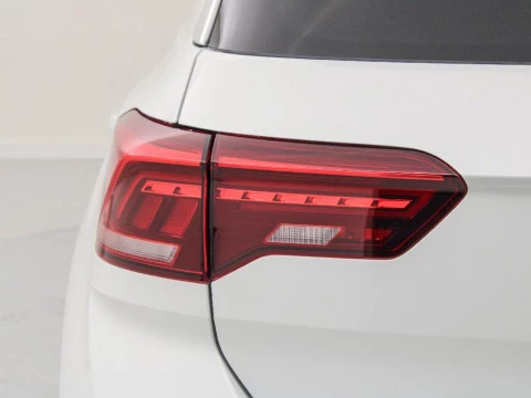 Volkswagen T-Roc 1.5 TSI DSG R-LINE 150CV 5P