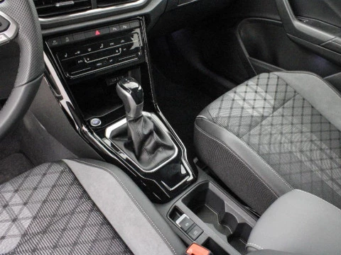 Volkswagen T-Roc 1.5 TSI DSG R-LINE 150CV 5P