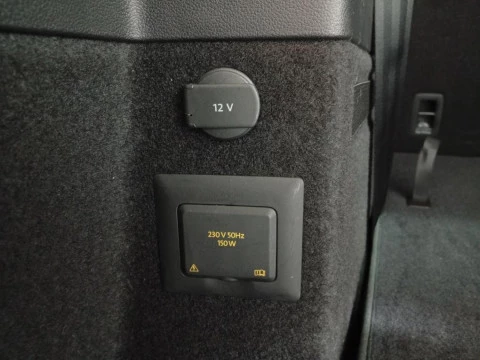 Volkswagen Touran ``Mas`` 2.0 TDI 110 kW (150 CV) DSG