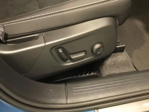 Volvo XC40 Recharge Plus, T4 plug-in hybrid, Eléctrico