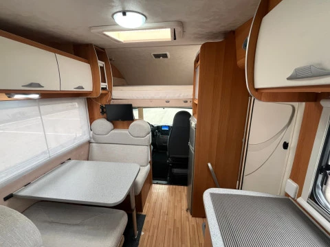 MCLOUIS LAGAN LAGAN 214