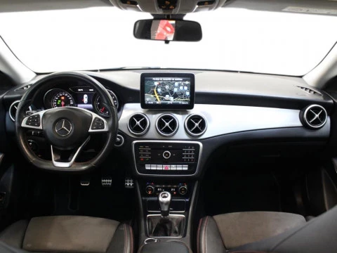 Mercedes-Benz CLA 200 d