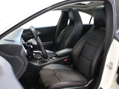 Mercedes-Benz CLA 200 d