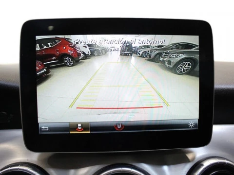 Mercedes-Benz CLA 200 d