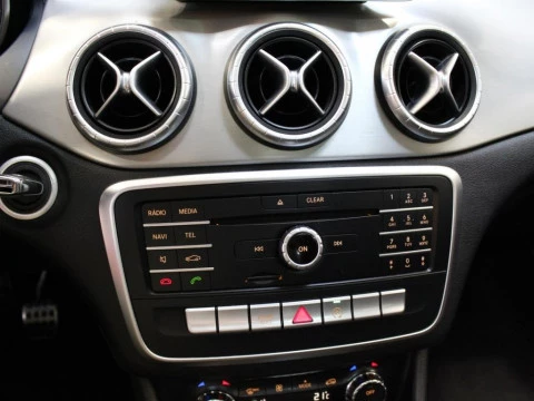 Mercedes-Benz CLA 200 d