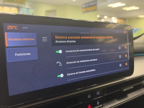 Jeep Avenger 1.2 eHybrid Summit 74 kW (100 CV)