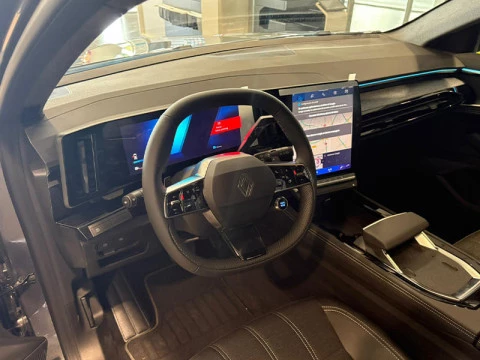 Renault Austral Techno E-Tech Full Hybrid 147kW (200CV) Renault Austral Techno E-Tech Full Hybrid 147kW (200CV)