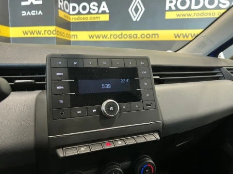 Renault Clio Authentic SCe 49 kW (67CV)