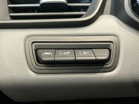 Renault Clio Authentic SCe 49 kW (67CV)